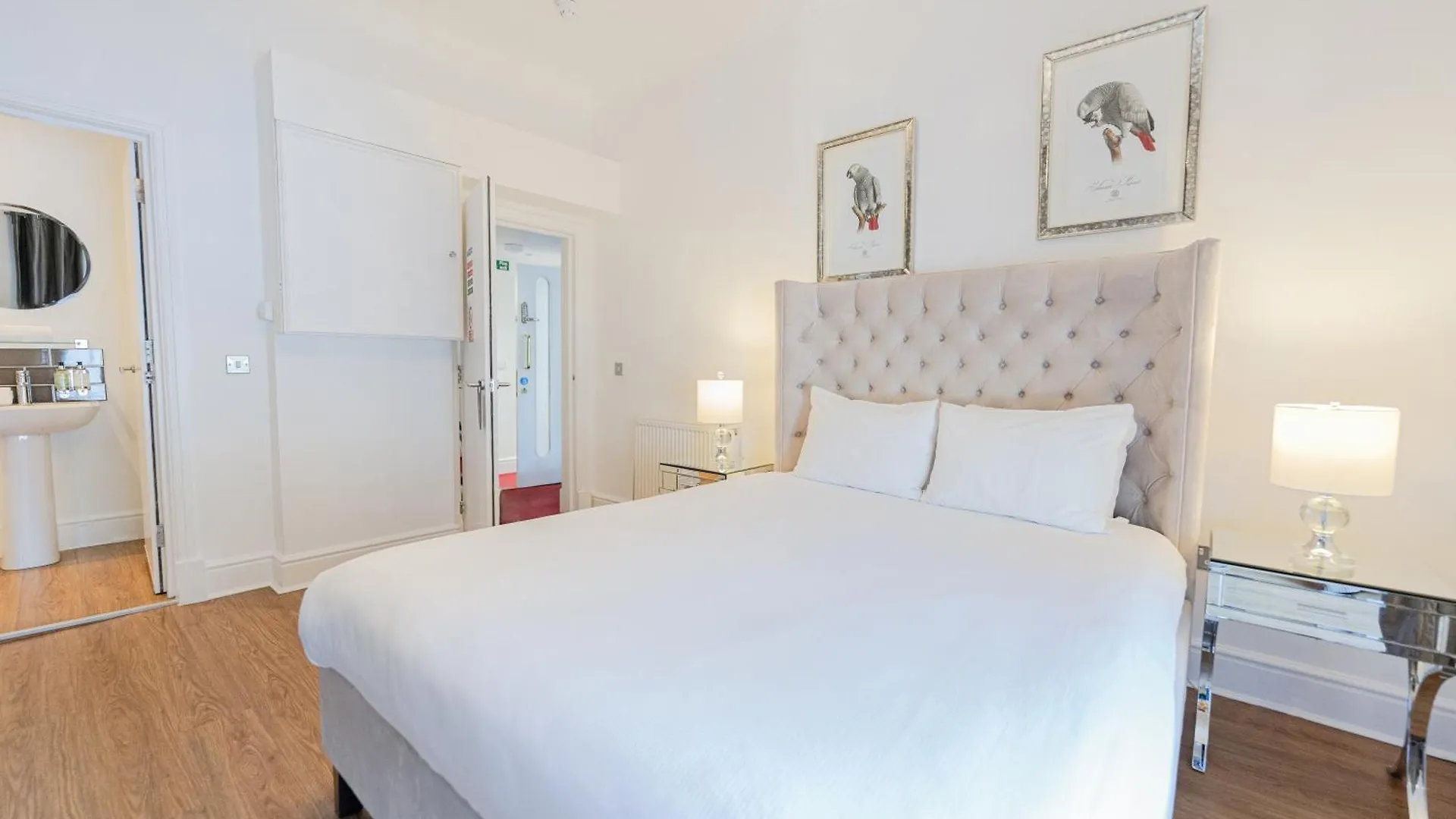 Lägenhetshotell Edinburgh Castle Apartments