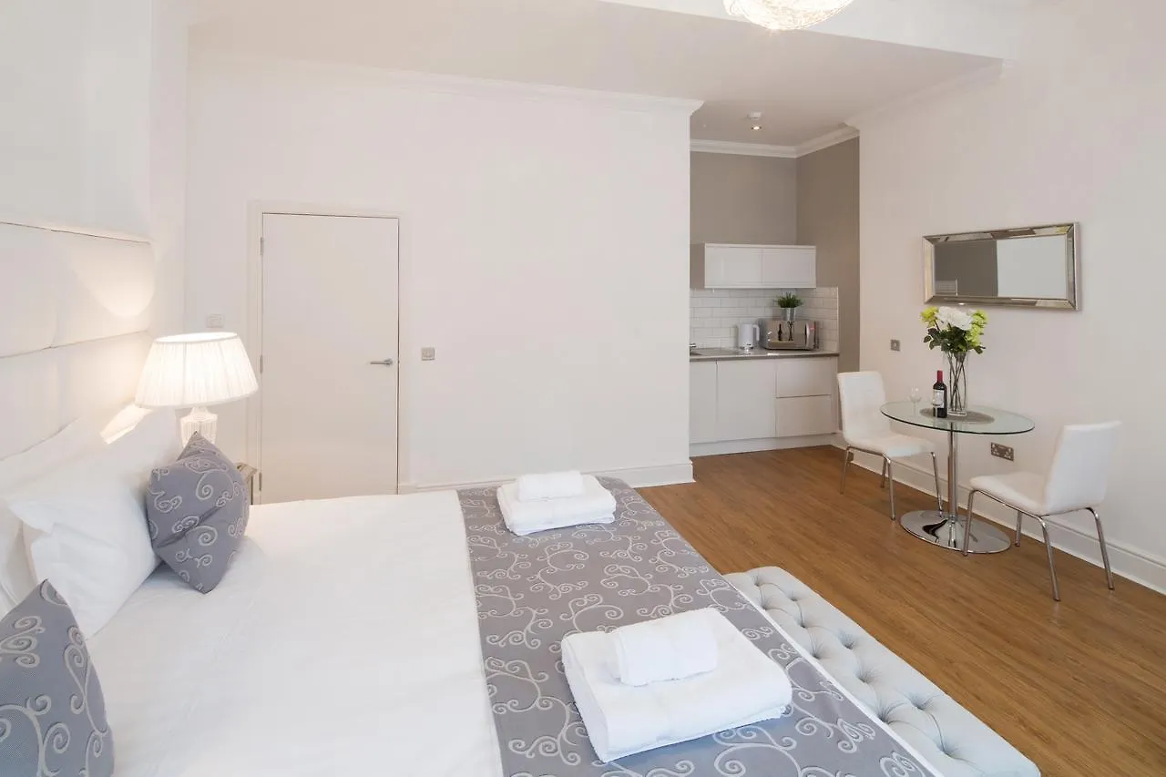 Edinburgh Castle Apartments 3*,  United Kingdom