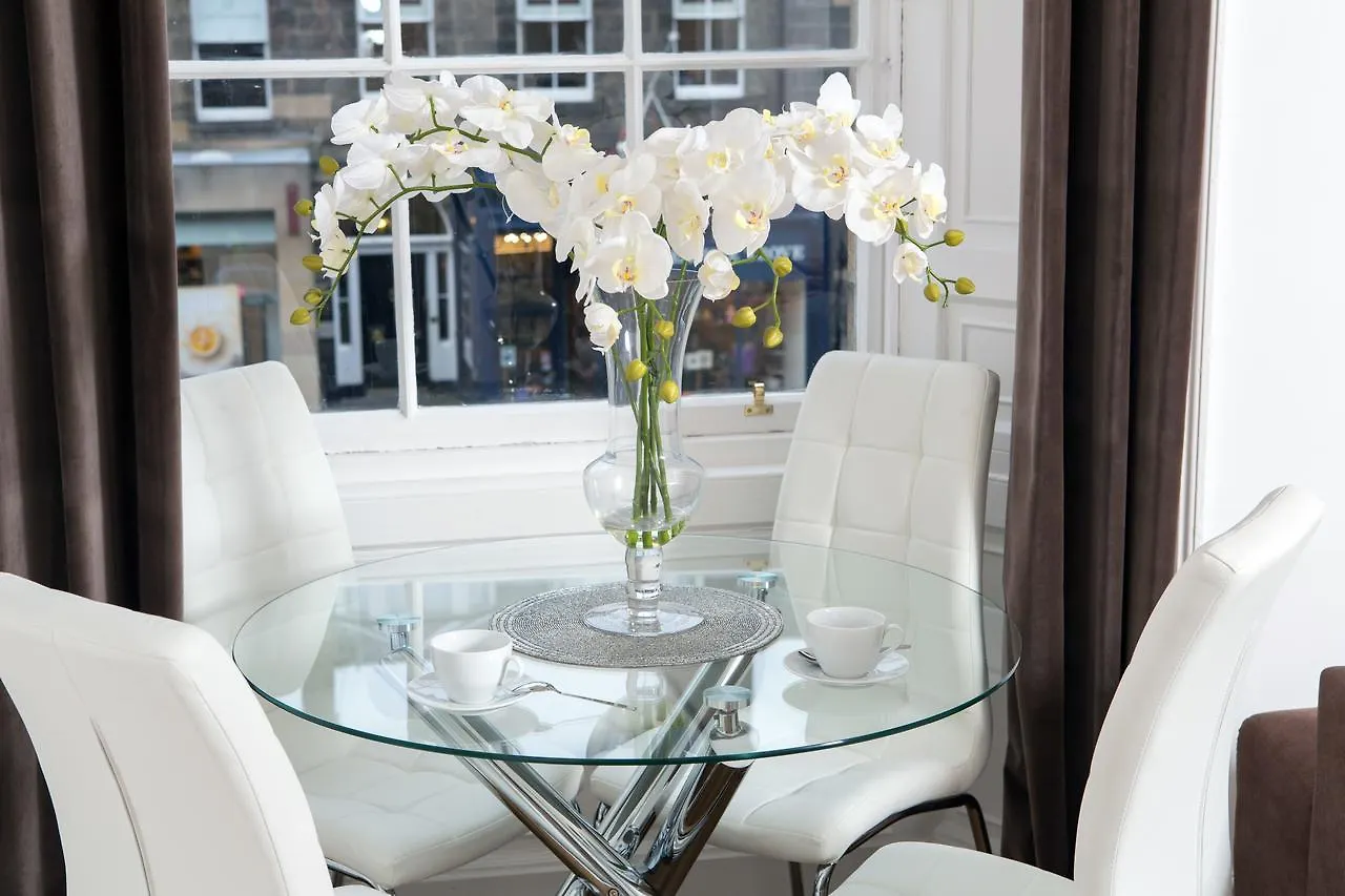 Edinburgh Castle Apartments 3*,  United Kingdom